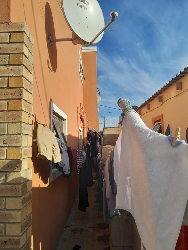 10 Bedroom Property for Sale in Zwelihle Western Cape